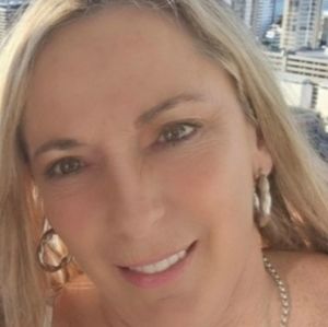 Meet your Posher, Selina